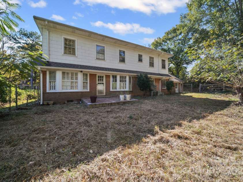 509 Lee Avenue, Wadesboro, NC 28170.  MLS# CAR4315552, YatesRealty ID 16541. 