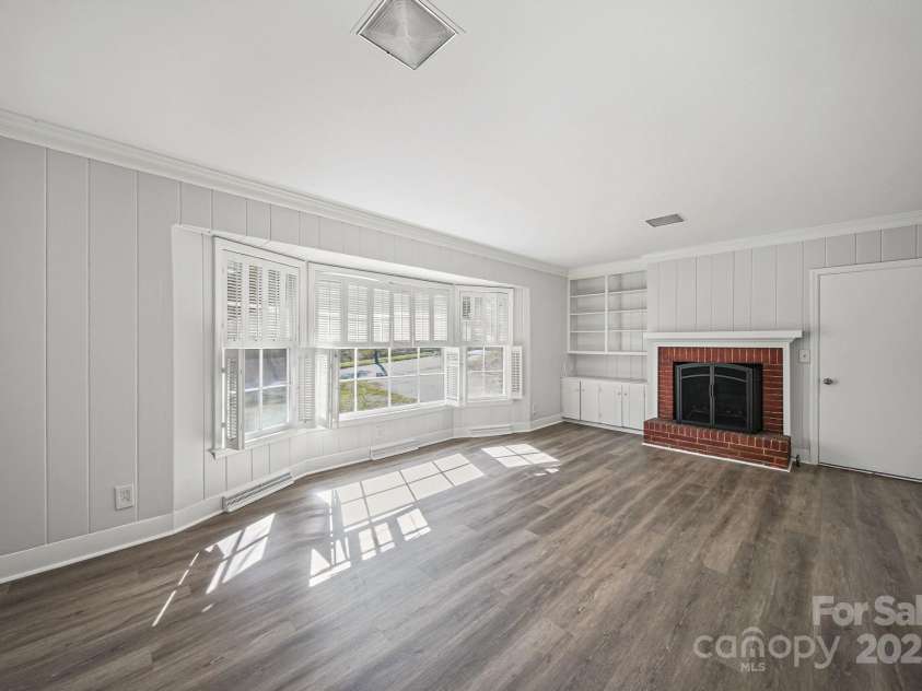 509 Lee Avenue, Wadesboro, NC 28170.  MLS# CAR4315552, YatesRealty ID 16541. Den