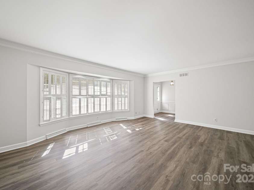 509 Lee Avenue, Wadesboro, NC 28170.  MLS# CAR4315552, YatesRealty ID 16541. Living Room