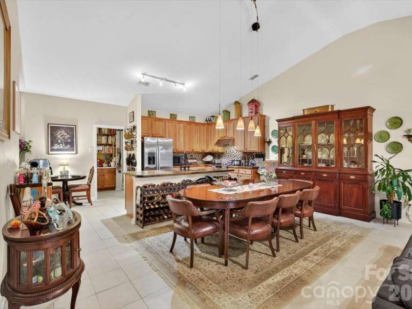 4412 Glenlea Commons Drive, Charlotte, NC 28216.  MLS# CAR4314220, YatesRealty ID 16542. 