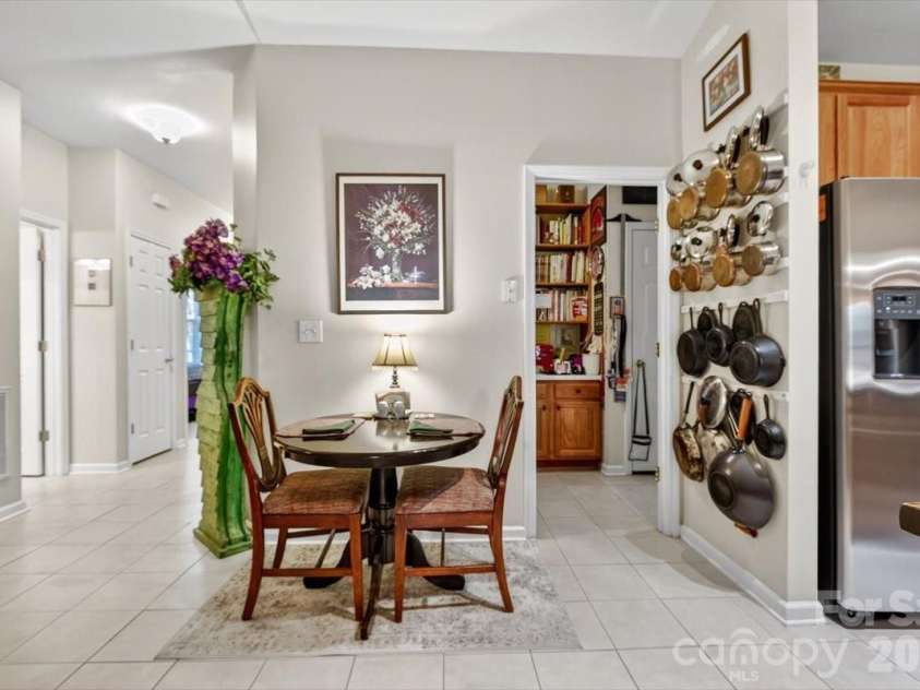 4412 Glenlea Commons Drive, Charlotte, NC 28216.  MLS# CAR4314220, YatesRealty ID 16542. 
