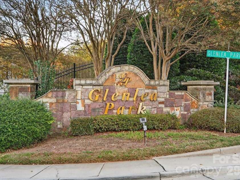 4412 Glenlea Commons Drive, Charlotte, NC 28216.  MLS# CAR4314220, YatesRealty ID 16542. 