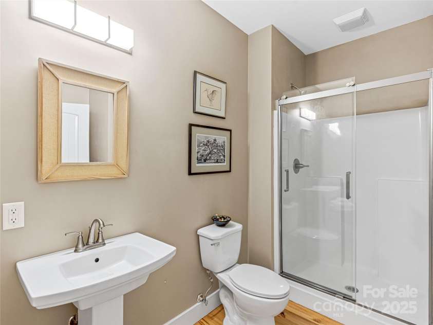 1846 Utah Mountain Road, Waynesville, NC 28785.  MLS# CAR4255957, YatesRealty ID 16543. 