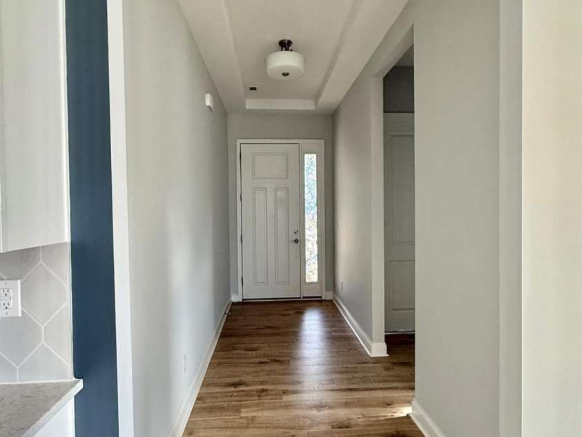 405 Northgate Boulevard, Indian Trail, NC 28079.  MLS# CAR4202537, YatesRealty ID 16545. Entry / Foyer