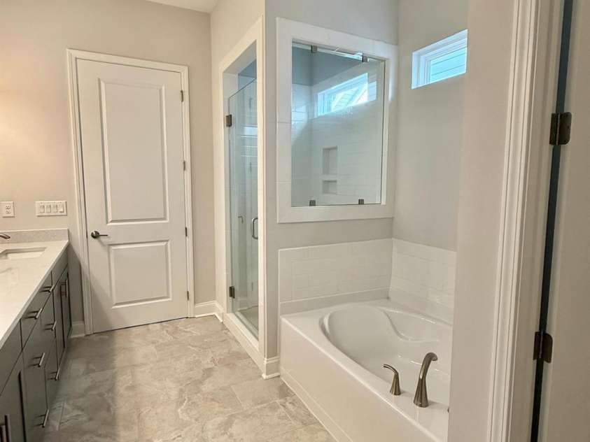 405 Northgate Boulevard, Indian Trail, NC 28079.  MLS# CAR4202537, YatesRealty ID 16545. Master Ensuite