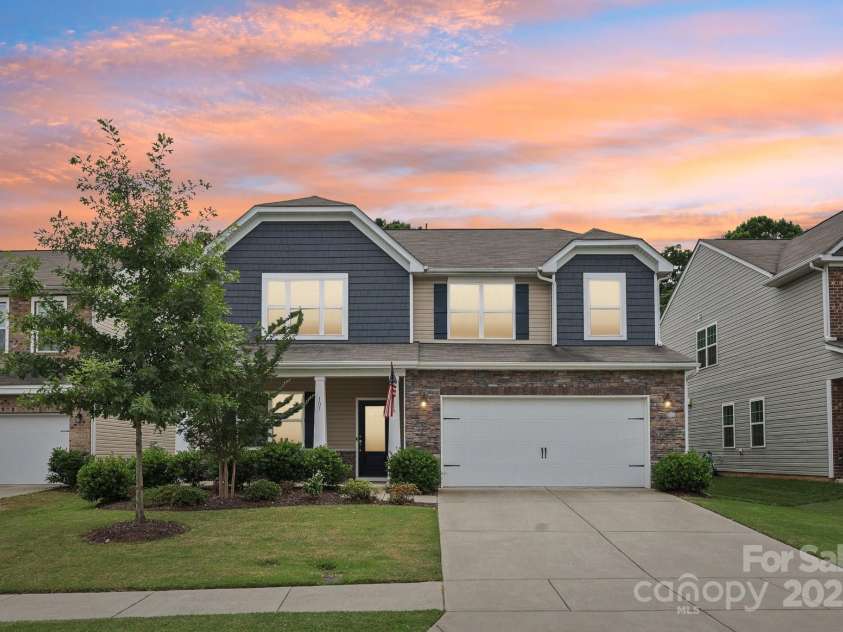107 Sequoia Street, Mooresville, NC 28117.  MLS# CAR4260140, YatesRealty ID 16546. 