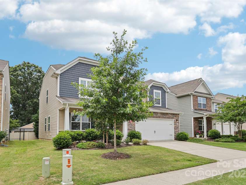 107 Sequoia Street, Mooresville, NC 28117.  MLS# CAR4260140, YatesRealty ID 16546. 