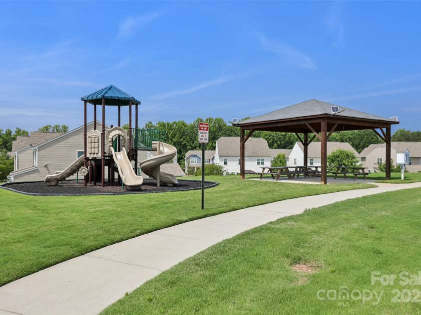 107 Sequoia Street, Mooresville, NC 28117.  MLS# CAR4260140, YatesRealty ID 16546. 