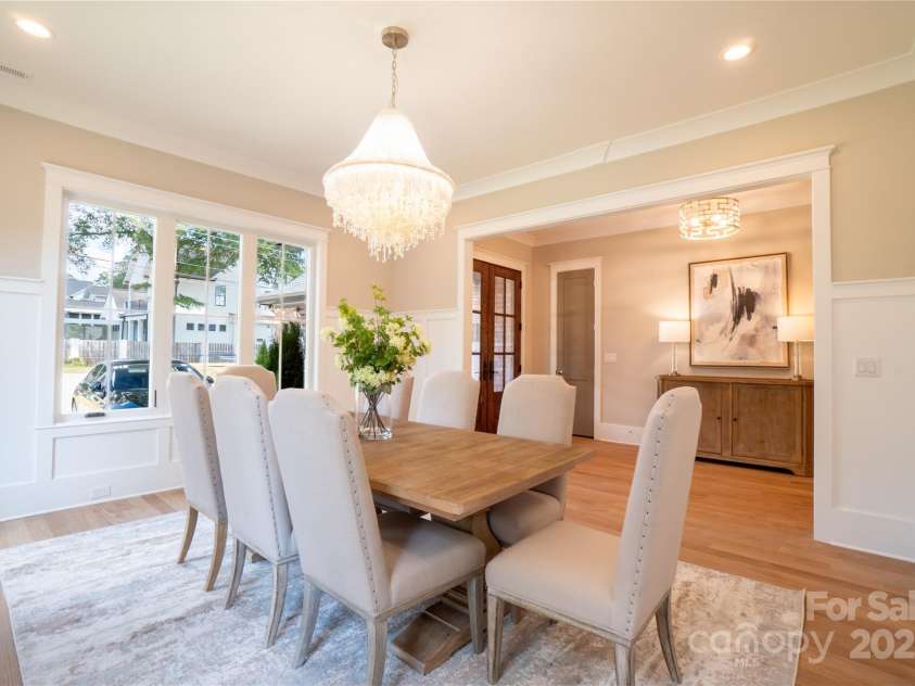 720 Ideal Way, Charlotte, NC 28209.  MLS# CAR4215496, YatesRealty ID 16548. Dining Room