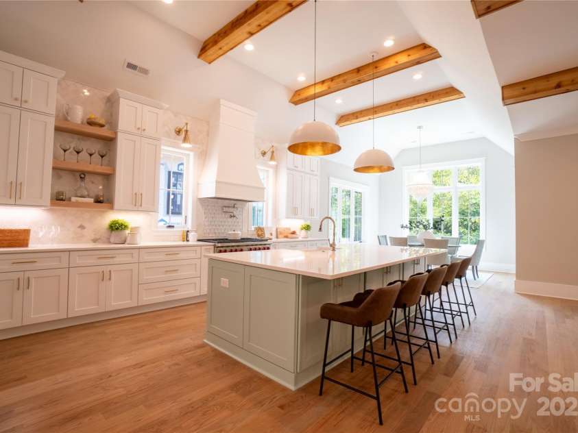 720 Ideal Way, Charlotte, NC 28209.  MLS# CAR4215496, YatesRealty ID 16548. Kitchen