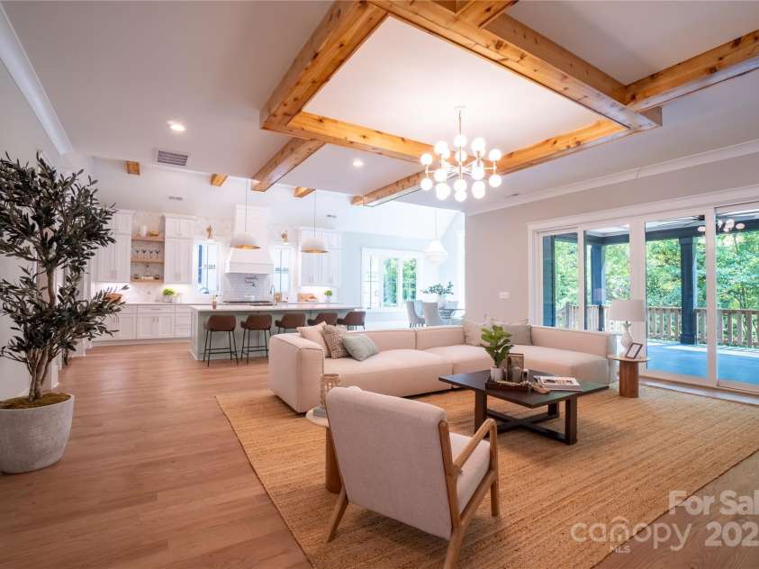 720 Ideal Way, Charlotte, NC 28209.  MLS# CAR4215496, YatesRealty ID 16548. Living Room