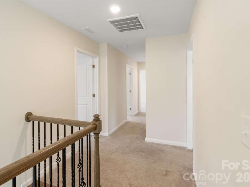 1001 Linn Cove Cove, Waxhaw, NC 28173.  MLS# CAR4371151, YatesRealty ID 16549. 