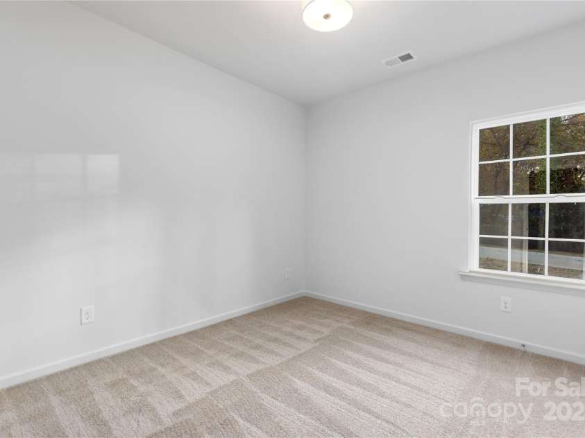 5517 Skycrest Drive, Charlotte, NC 28269.  MLS# CAR4212333, YatesRealty ID 1655. Representation