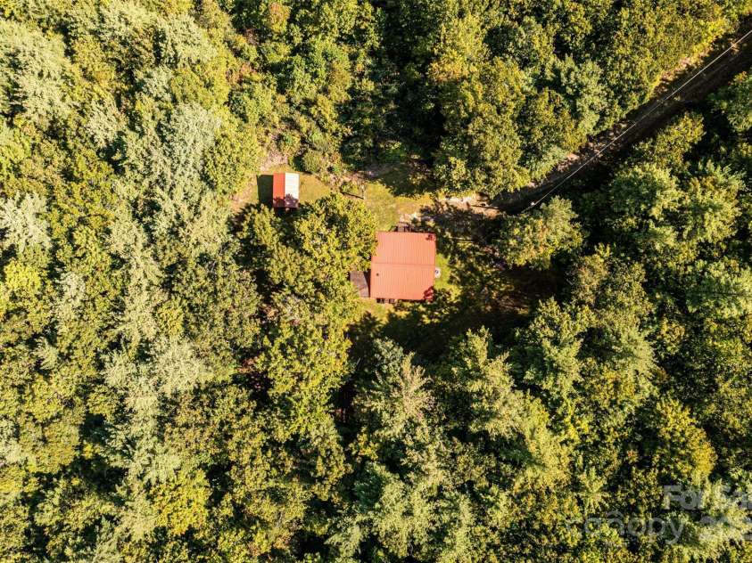 805 Deer Crossing Lane, Lenoir, NC 28645.  MLS# CAR4295259, YatesRealty ID 1655. 