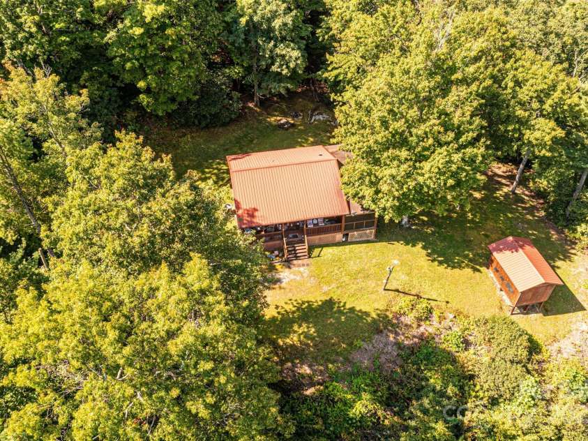 805 Deer Crossing Lane, Lenoir, NC 28645.  MLS# CAR4295259, YatesRealty ID 1655. 