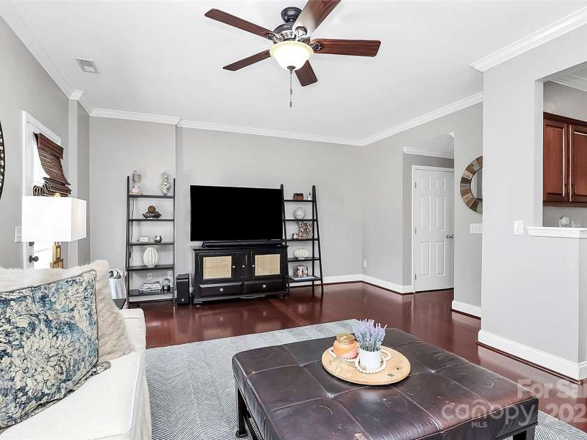 10378 Alexander Martin Avenue, Charlotte, NC 28277.  MLS# CAR4257317, YatesRealty ID 16550. 