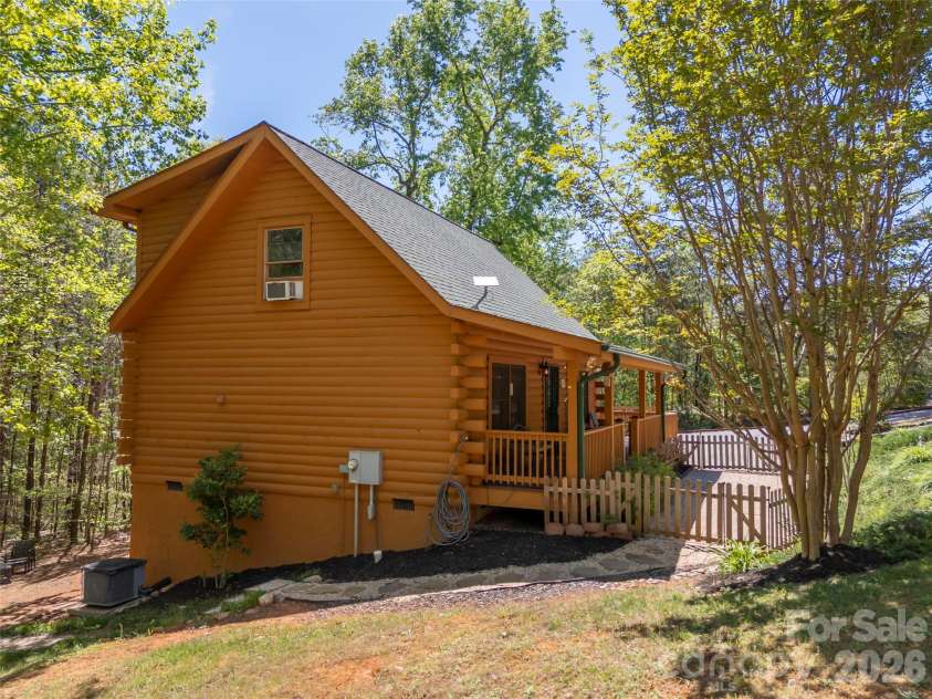 125 Pine Ridge Drive, Bostic, NC 28018.  MLS# CAR4372641, YatesRealty ID 16550. 