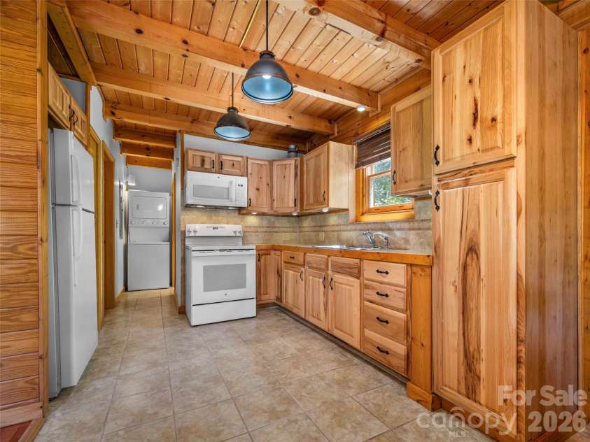125 Pine Ridge Drive, Bostic, NC 28018.  MLS# CAR4372641, YatesRealty ID 16550. 