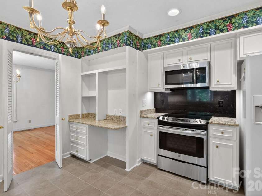 236 Richmond Road, Salisbury, NC 28144.  MLS# CAR4373599, YatesRealty ID 16551. Kitchen