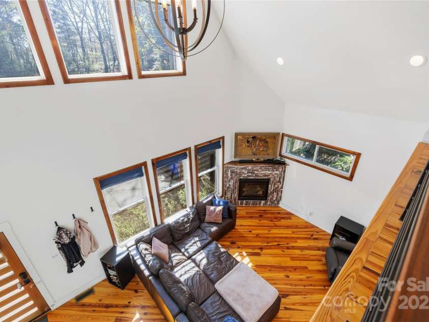 51 Hubbard Avenue, Asheville, NC 28806.  MLS# CAR4243597, YatesRealty ID 16551. 