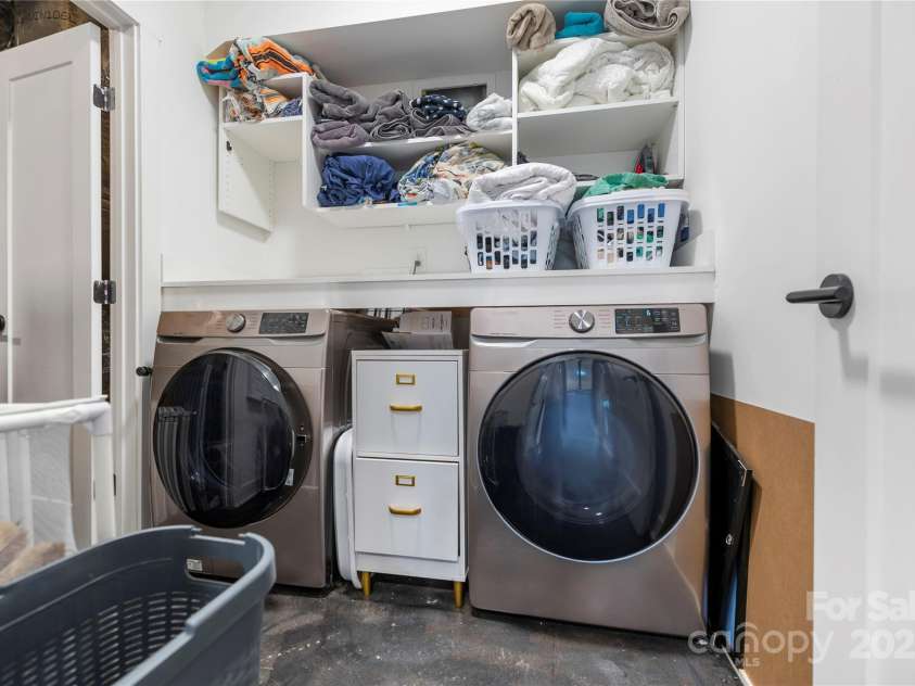 51 Hubbard Avenue, Asheville, NC 28806.  MLS# CAR4243597, YatesRealty ID 16551. 