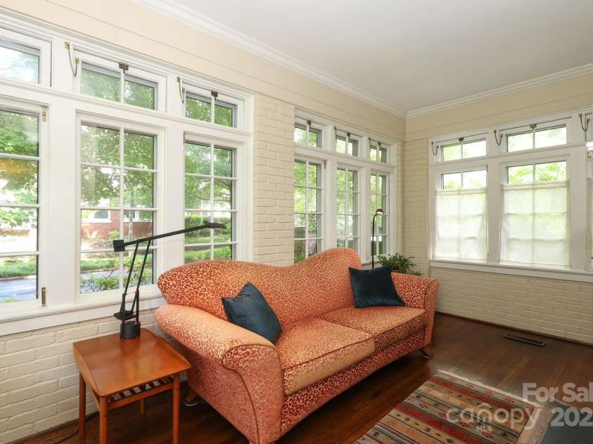801 Berkeley Avenue, Charlotte, NC 28203.  MLS# CAR4243882, YatesRealty ID 16552. Cozy sun porch