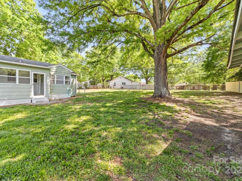 1905 Wood Street, Gastonia, NC 28052.  MLS# CAR4240049, YatesRealty ID 16553. Spacious, Shaded Back Yard