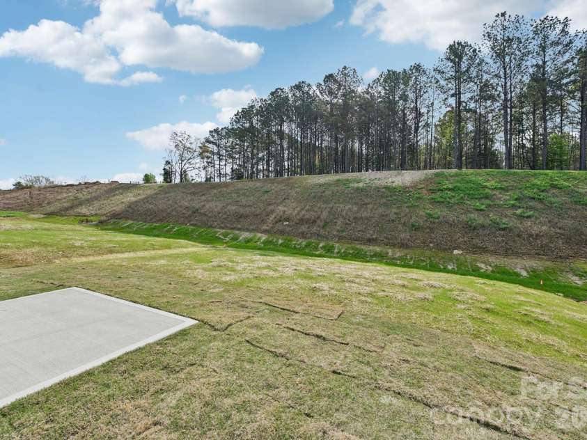 816 Willow Estates Drive, Shelby, NC 28150.  MLS# CAR4373980, YatesRealty ID 16553. 