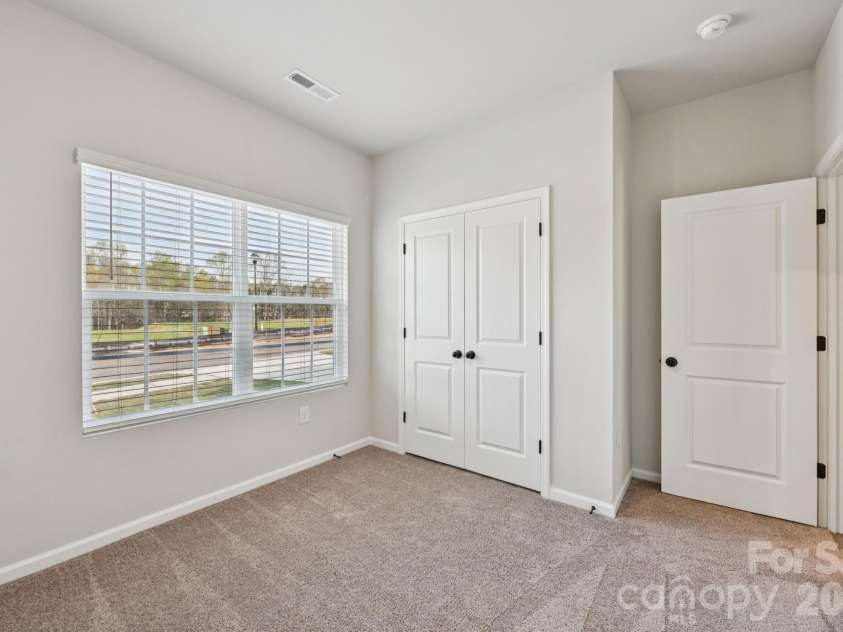 816 Willow Estates Drive, Shelby, NC 28150.  MLS# CAR4373980, YatesRealty ID 16553. 