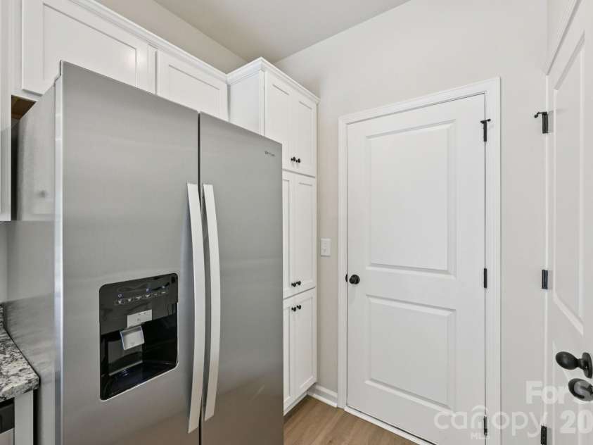 816 Willow Estates Drive, Shelby, NC 28150.  MLS# CAR4373980, YatesRealty ID 16553. 