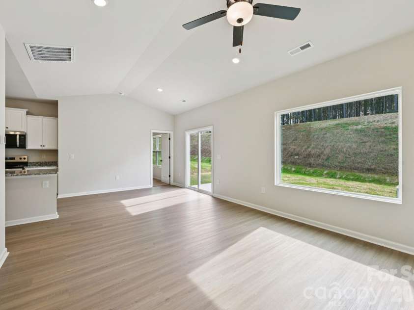 816 Willow Estates Drive, Shelby, NC 28150.  MLS# CAR4373980, YatesRealty ID 16553. 