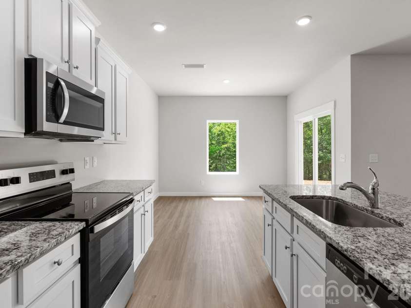 814 Willow Estates Drive, Shelby, NC 28150.  MLS# CAR4374009, YatesRealty ID 16554. 