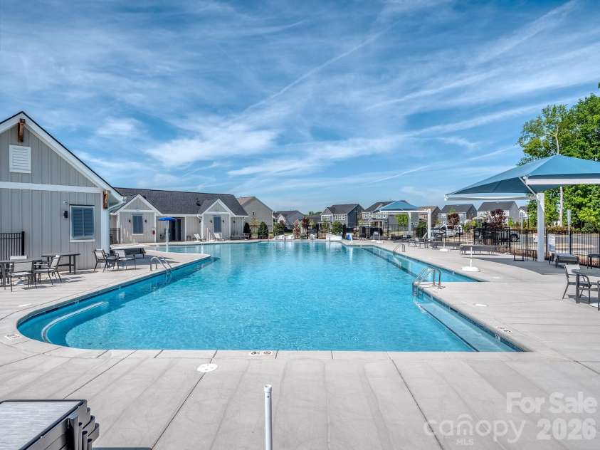 13110 Petrel Place, Charlotte, NC 28278.  MLS# CAR4369224, YatesRealty ID 16555. Community Pool