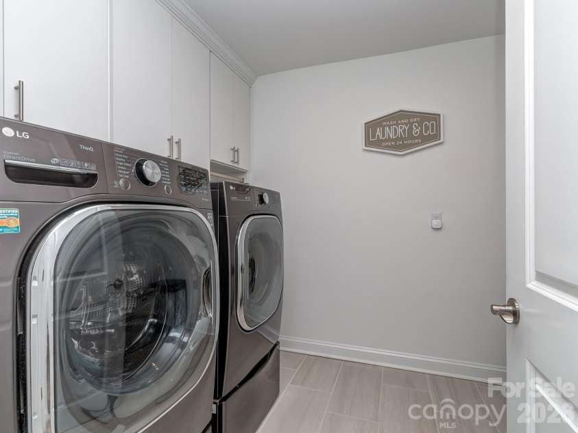 13110 Petrel Place, Charlotte, NC 28278.  MLS# CAR4369224, YatesRealty ID 16555. Laundry Room