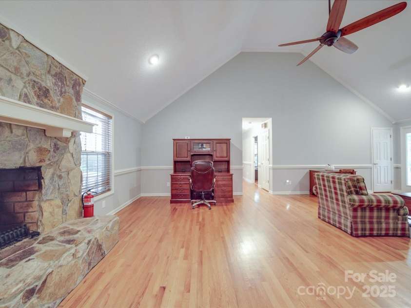 4620 Binwhe Lane, Gastonia, NC 28052.  MLS# CAR4259007, YatesRealty ID 16555. 