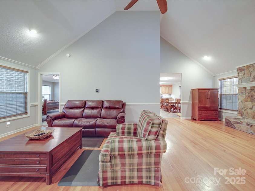 4620 Binwhe Lane, Gastonia, NC 28052.  MLS# CAR4259007, YatesRealty ID 16555. 