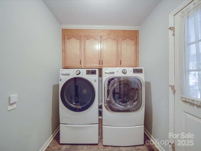 4620 Binwhe Lane, Gastonia, NC 28052.  MLS# CAR4259007, YatesRealty ID 16555. 