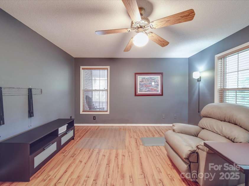 4620 Binwhe Lane, Gastonia, NC 28052.  MLS# CAR4259007, YatesRealty ID 16555. 