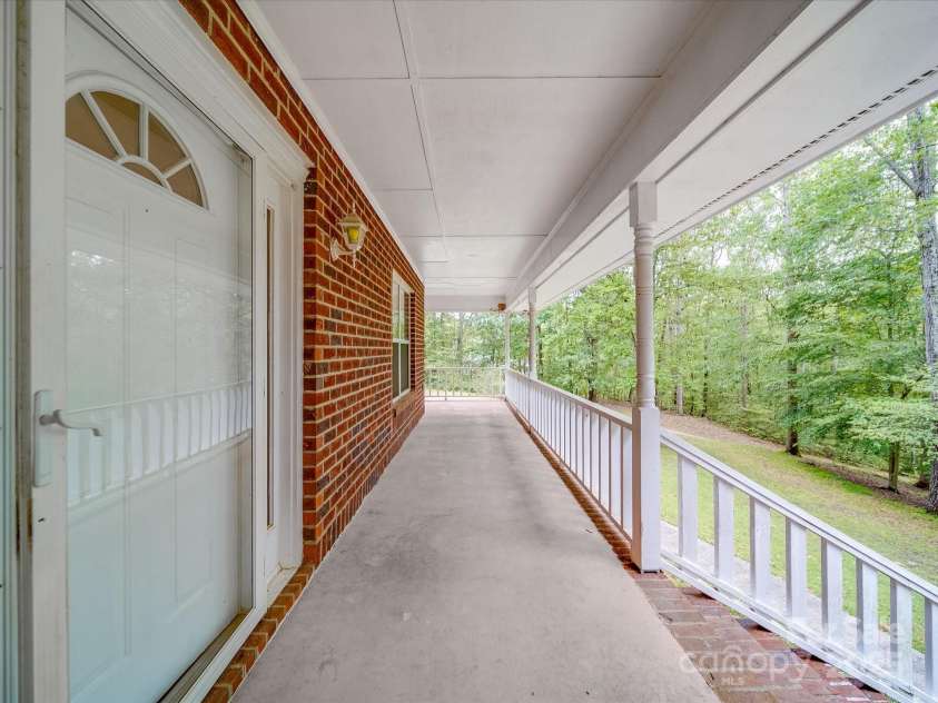 4620 Binwhe Lane, Gastonia, NC 28052.  MLS# CAR4259007, YatesRealty ID 16555. 