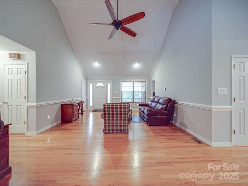 4620 Binwhe Lane, Gastonia, NC 28052.  MLS# CAR4259007, YatesRealty ID 16555. 