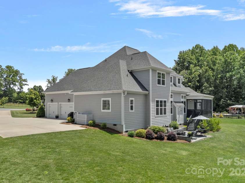 224 Hidden Meadows Drive, Mooresville, NC 28117.  MLS# CAR4263659, YatesRealty ID 16557. 