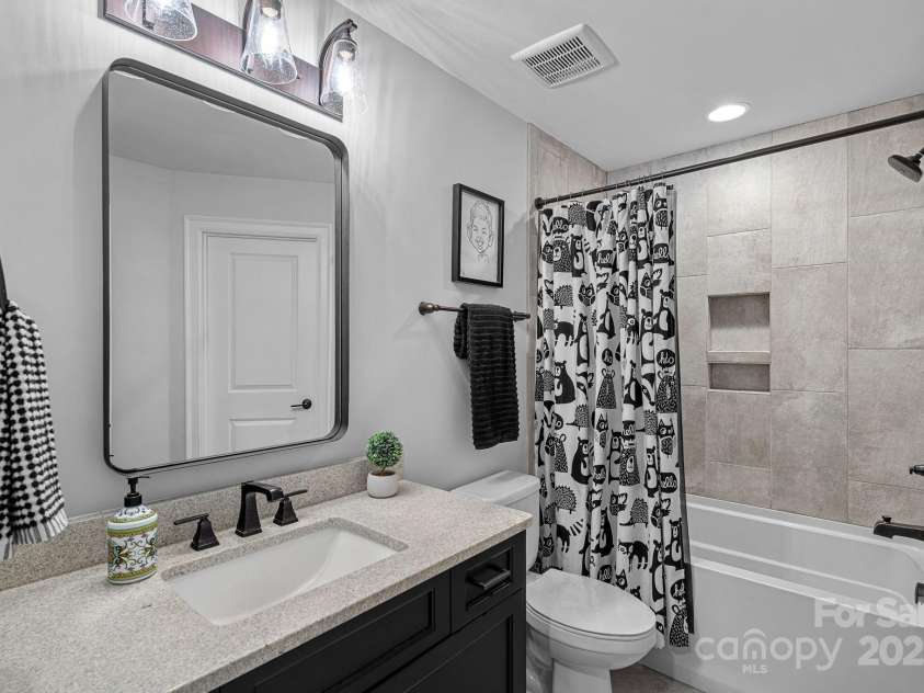 224 Hidden Meadows Drive, Mooresville, NC 28117.  MLS# CAR4263659, YatesRealty ID 16557. Bathroom 3