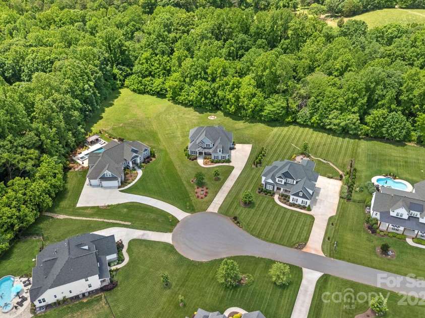 224 Hidden Meadows Drive, Mooresville, NC 28117.  MLS# CAR4263659, YatesRealty ID 16557. Cul-de-sac