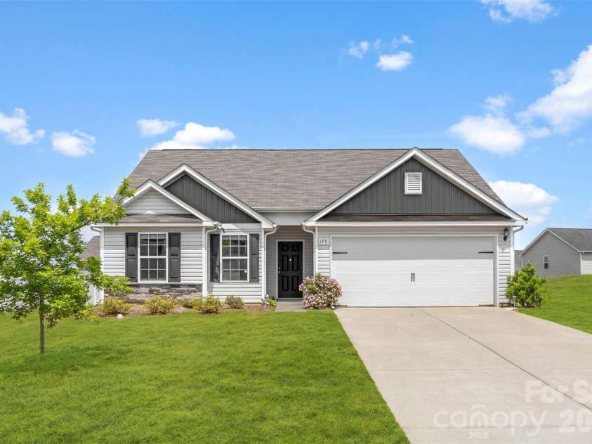 179 Rosedale Street, Kings Mountain, NC 28086.  MLS# CAR4374276, YatesRealty ID 16559. 