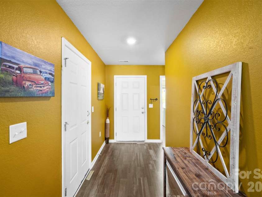 179 Rosedale Street, Kings Mountain, NC 28086.  MLS# CAR4374276, YatesRealty ID 16559. 
