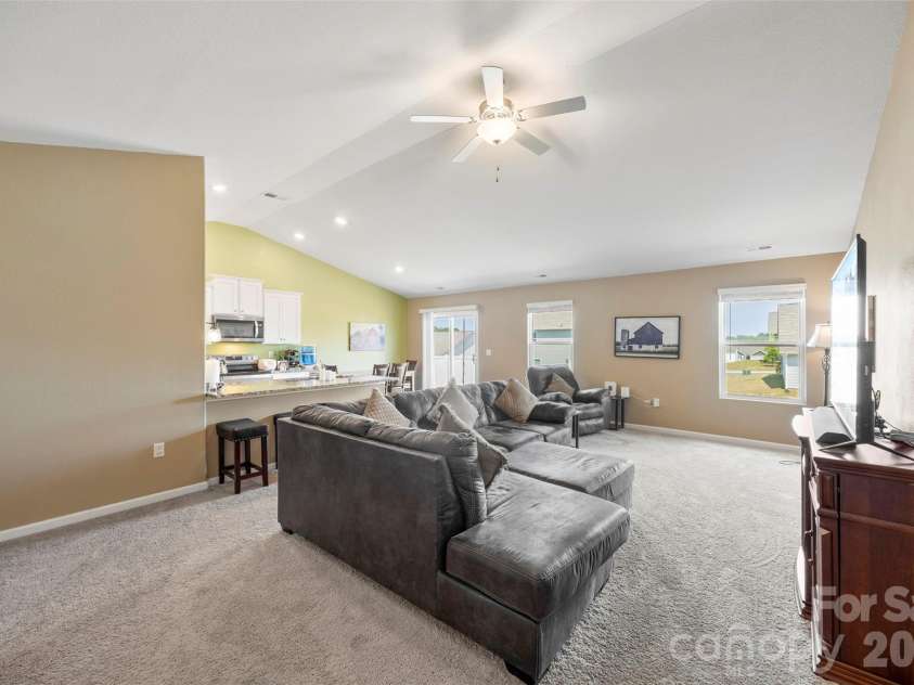 179 Rosedale Street, Kings Mountain, NC 28086.  MLS# CAR4374276, YatesRealty ID 16559. 