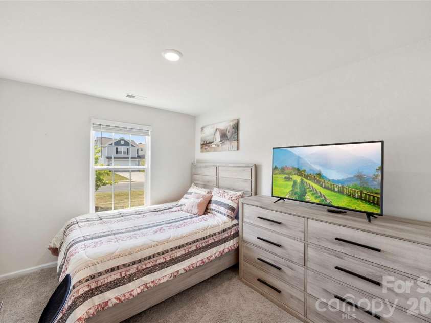179 Rosedale Street, Kings Mountain, NC 28086.  MLS# CAR4374276, YatesRealty ID 16559. 