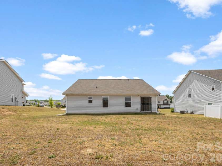 179 Rosedale Street, Kings Mountain, NC 28086.  MLS# CAR4374276, YatesRealty ID 16559. 
