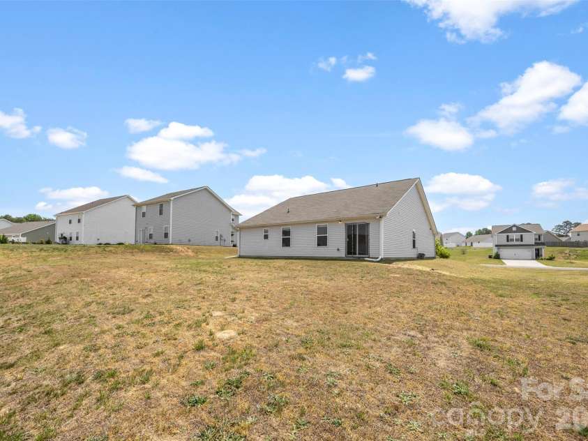 179 Rosedale Street, Kings Mountain, NC 28086.  MLS# CAR4374276, YatesRealty ID 16559. 