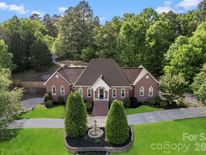 105 Partridge Bluff Drive, Concord, NC 28025.  MLS# CAR4373523, YatesRealty ID 16560. 